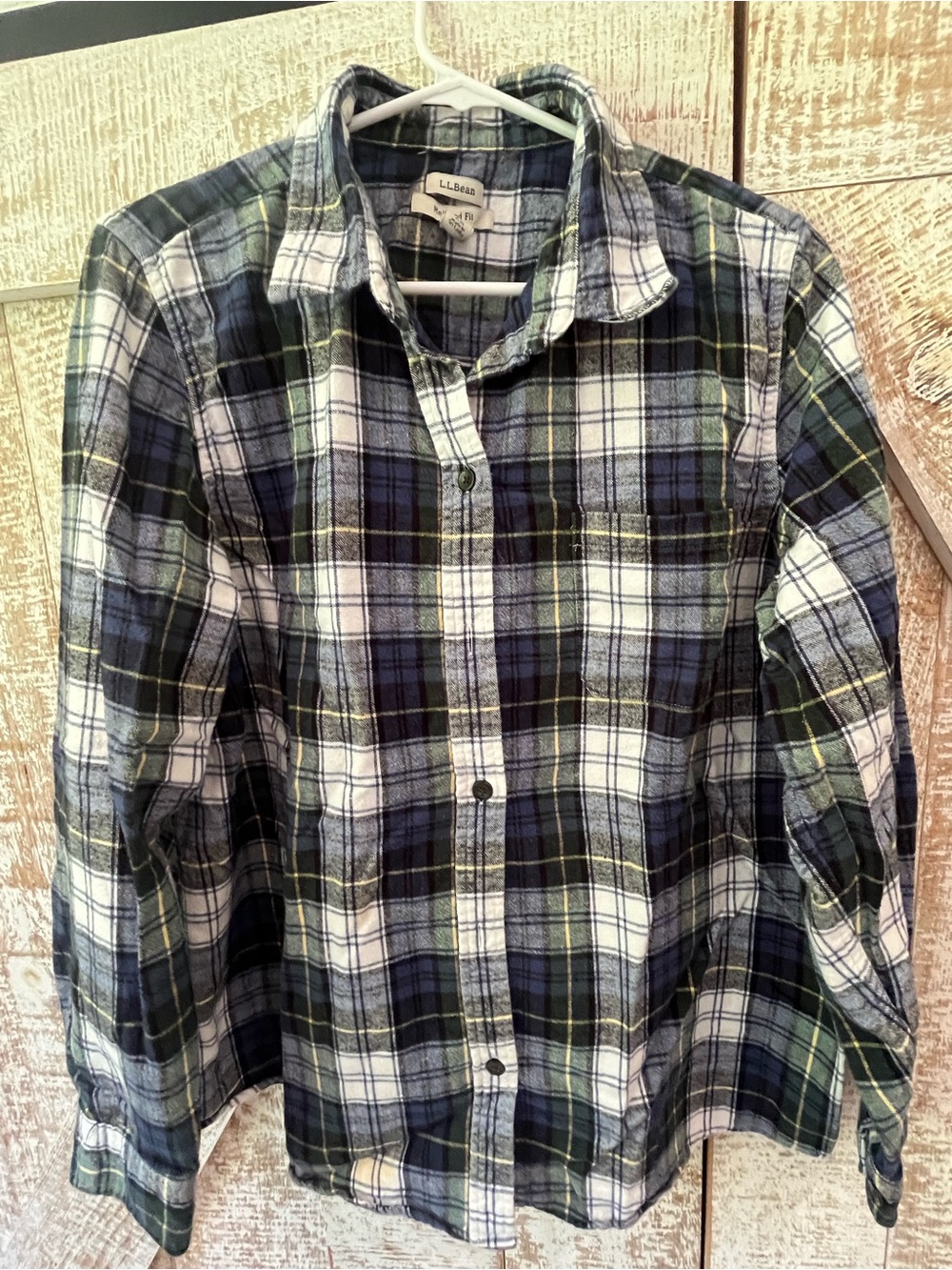 L.L. Bean Women’s Relaxed Fit Green & Blue Plaid Flannel Button-Up Shirt  1X
